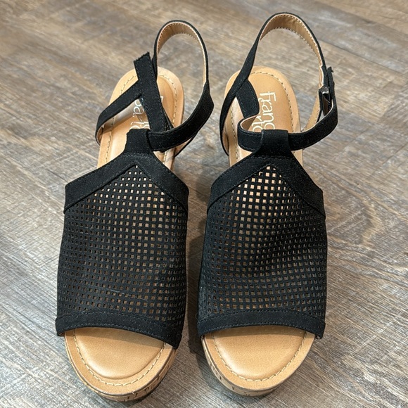 Franco Sarto black wedges size 8 - Picture 2 of 3